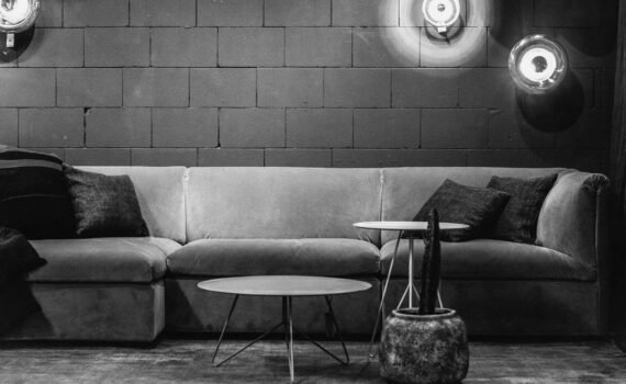 nimble_asset_contact_two_bw